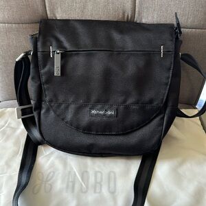 Sherpani Lightweight Crossbody